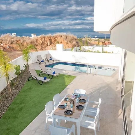 1558 - The Ultimate 5star In With Private Pool And Close To The Villa *