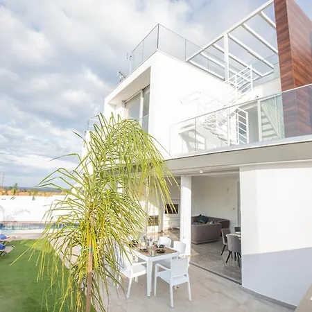 1558 - The Ultimate 5star In With Private Pool And Close To The Villa Protaras