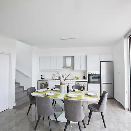 1558 - The Ultimate 5star In With Private Pool And Close To The Protaras