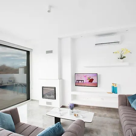 1558 - The Ultimate 5star In With Private Pool And Close To The Villa Protaras