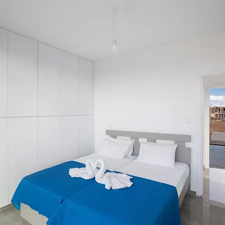 1558 - The Ultimate 5star In With Private Pool And Close To The * Protaras
