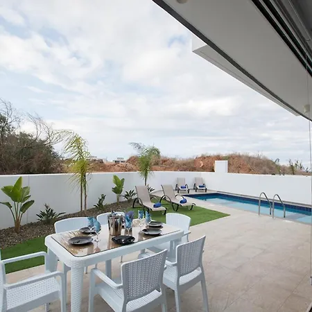 1558 - The Ultimate 5star In With Private Pool And Close To The