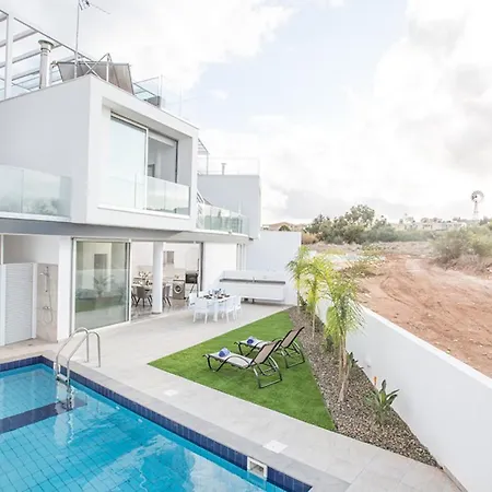 1558 - The Ultimate 5star In With Private Pool And Close To The Villa *